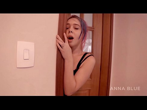 ❤️ Nire anaiarengana itzuli nintzen. Bere neska-lagunarekin sexu harremanak izan nituen. itzulera lesbiana. Super sexua %eu.com-fullporner.ruan ️❤