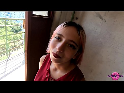 ❤️ Ikasle sentsuak arrotz bat zurrupatzen du kanpoaldean - Cum On His Face Super sexua %eu.com-fullporner.ruan ️❤